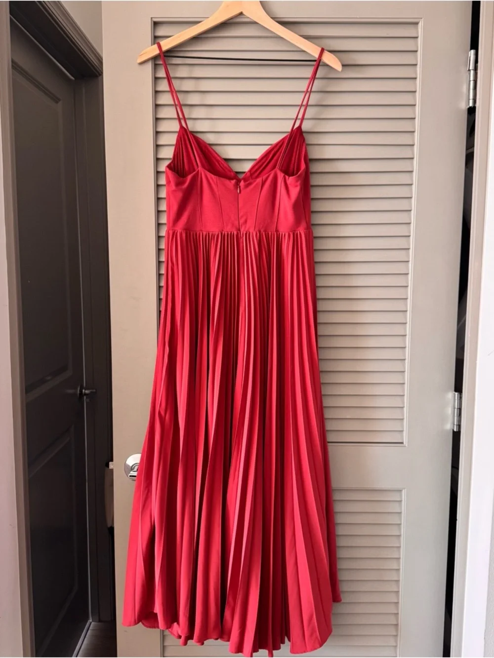Anthropologie | Rust Red Sweetheart Bodice Pleated Midi Dress ~ Small